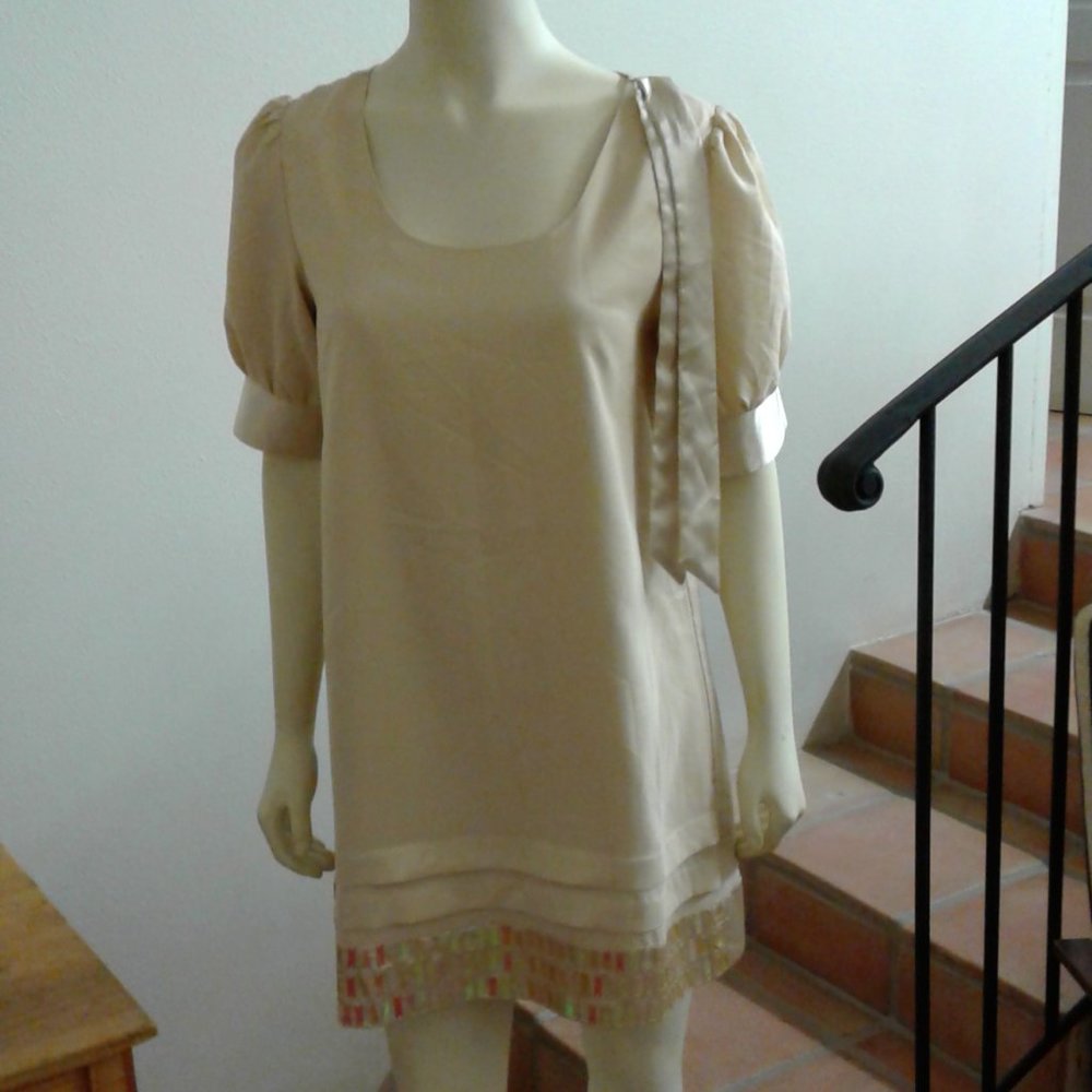 Glam Woman's Dress Size Small